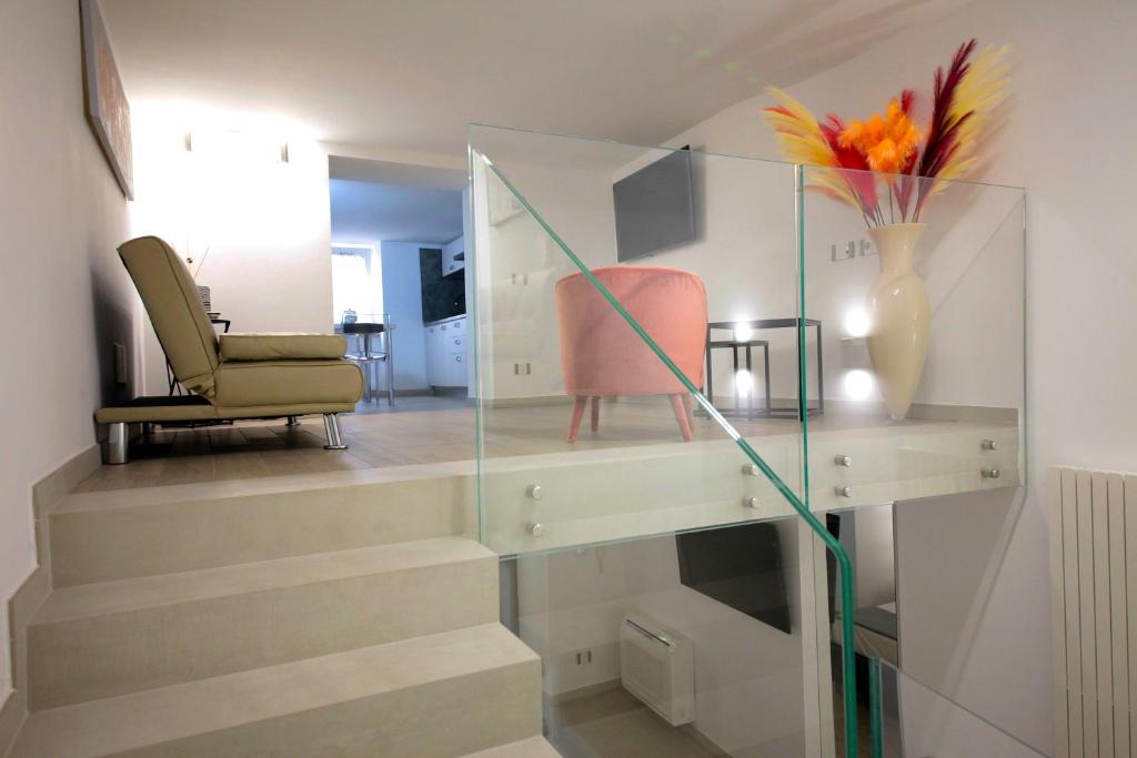 Diva Suite Home Image